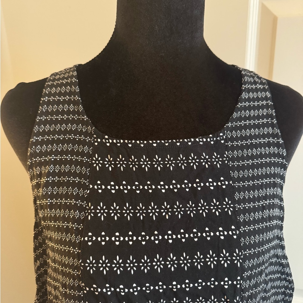 Old Navy Black White Floral Scoop Neck Sleeveless Button Tank Relaxed Fit XL